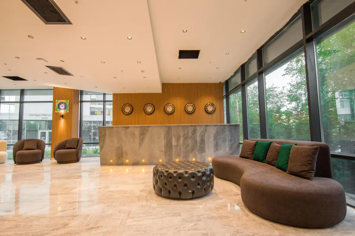 Lobby-SH-5-1920w
